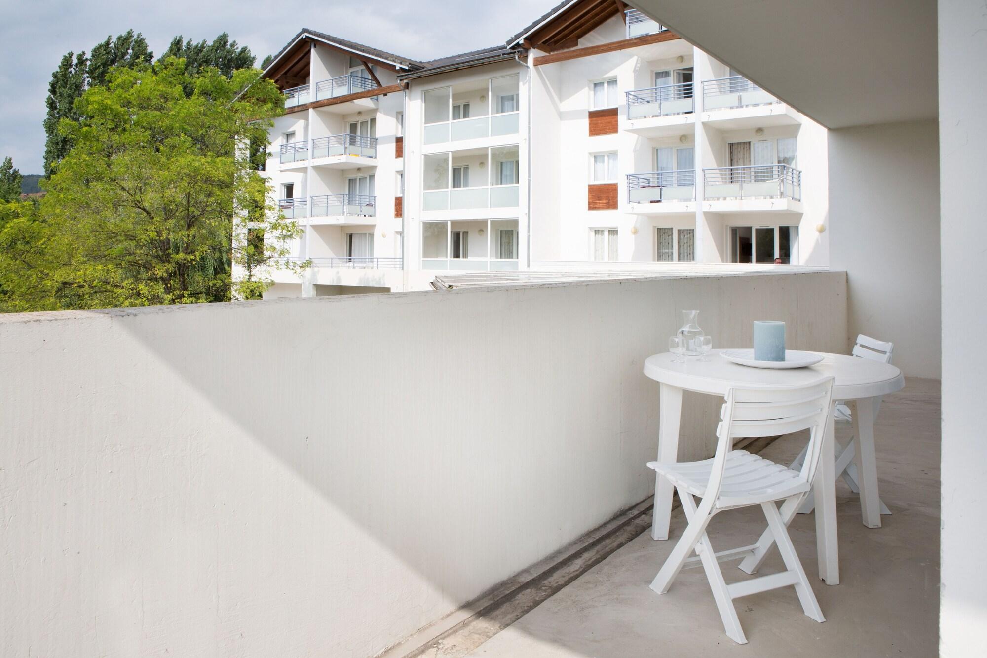 Comfort Aparthotel Divonne La Versoix Buitenkant foto